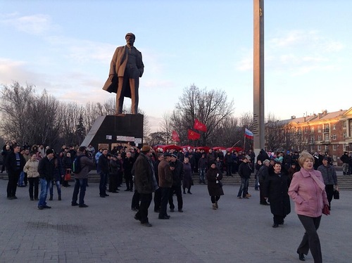 Драка в Донецке, как результат двух митингов одновременно