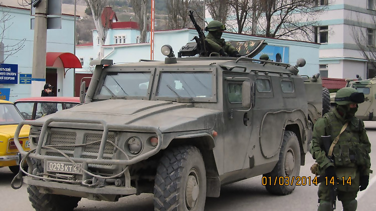 Российские войска в Крыму — провокация или угроза?