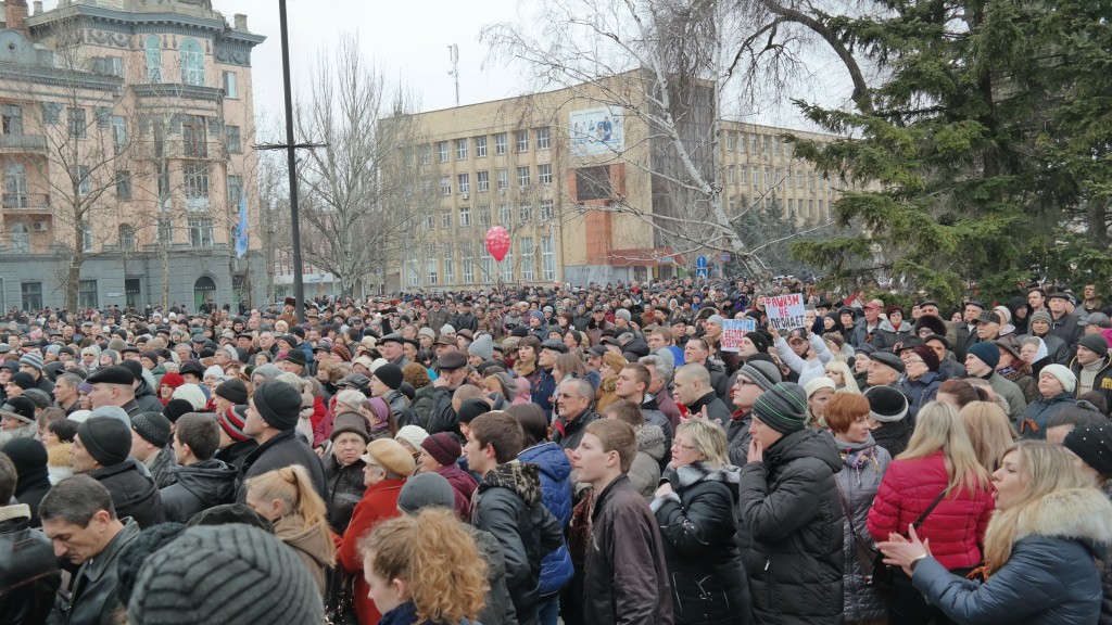 Митинг в Николаеве: «Пророссийские сепаратисты» против «ультраправых во власти»