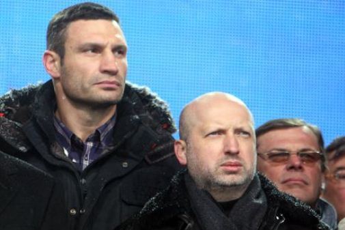 Турчинов попустил Кличко на заседание СНБО. Видео