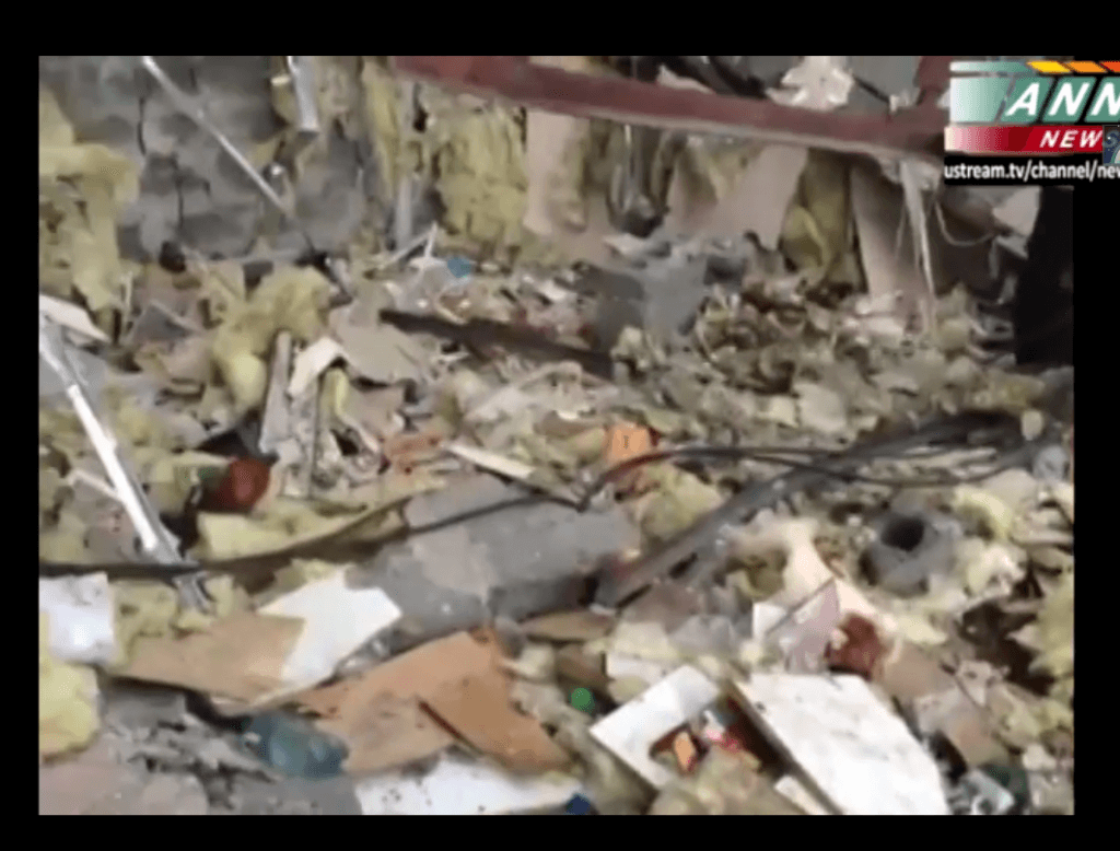 В Краматорске  в ходе обстрела был разрушен магазин. Видео
