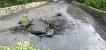 В Донецкой области взорван мост. Видео