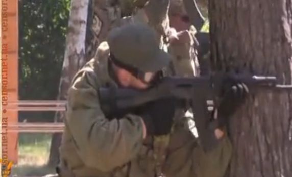 Батальон «Киев-2» едет на фронт с оружием прошлого века. Видео