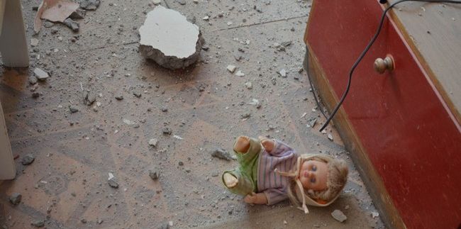 В Луганске снаряд попал в детский сад. Фото