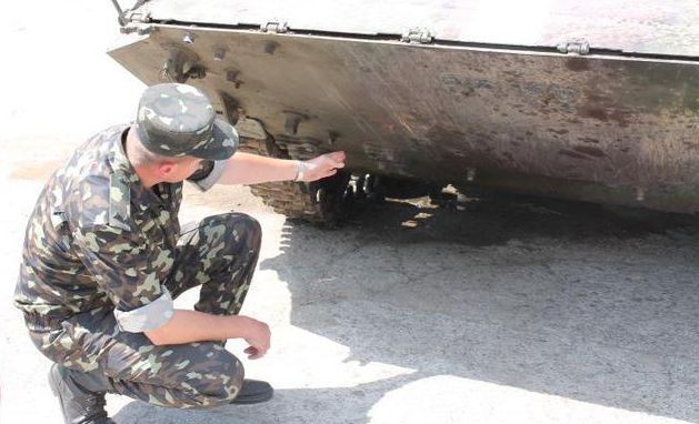 Николаевцы починили 150 единиц военной техники из зоны АТО. Фото