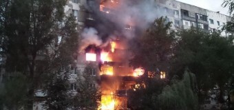 Шахтерск: Сожжены жилые дома, автозаправки, учебные заведения и госучреждения. Фото