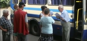 Фонд Рината Ахметова эвакуирует людей из зоны АТО. Видео