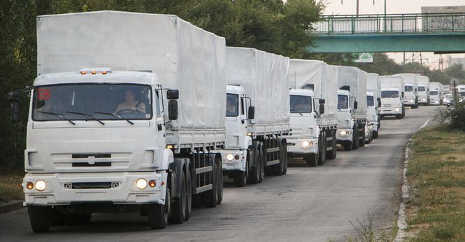 «Гуманитарный конвой» РФ заметили у границы Луганской области. Фото