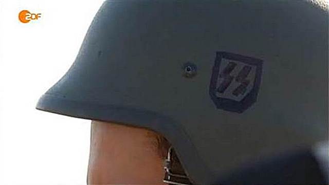 СМИ: Немецкий телеканал показал нацистов среди украинских военных. Видео