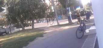 Украинская техника в центре Мариуполя. Видео