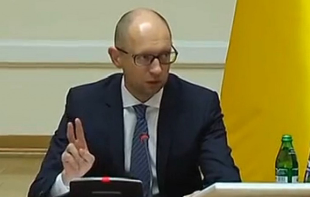 Яценюк рассказал о двух агрессорах, которые есть у Украины и которых нужно победить. Видео