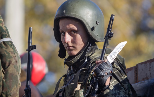 Опубликованы фото женщин, которые воюют против украинской армии