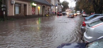 Ужгород превратился в Венецию: город парализовал потоп. Видео