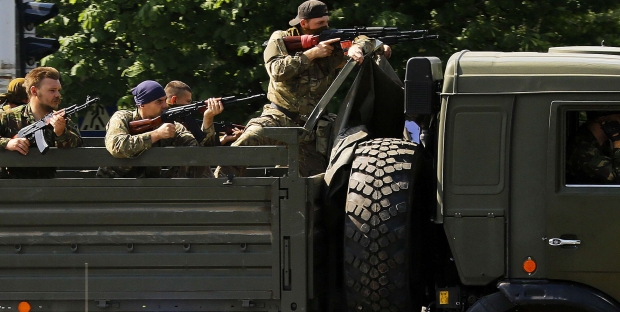 В Шахтерске засняли передвижение военной техники боевиков в сторону Донецка. Видео