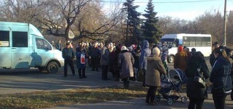Бунт против ДНР: в Макеевке люди требуют талонов на бесплатную еду. Фото