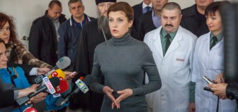 Жена Порошенко подарила военному госпиталю операционный стол стоимостью 200 тыс. грн. Фото