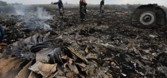 На месте падения «Боинга-777» нашли новые тела. Видео