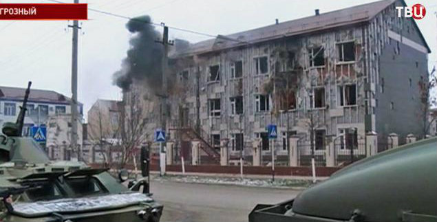 Кадыровцы разгромили школу в Грозном. Видео