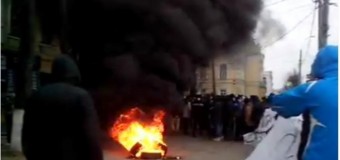 В Виннице местные активисты взяли штурмом здание облсовета. Видео