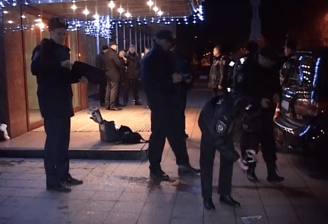 В Киеве совершено покушение на вице-спикера ВР и группу нардепов. Видео