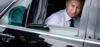 Сегодня ночью кортеж Путина срочно выехал в Кремль. Видео