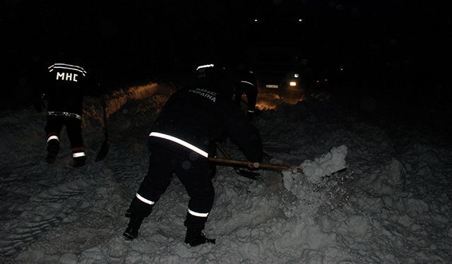 Мэр Николаева просит горожан выйти на улицы с ломами и лопатами. Видео