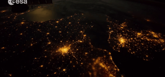 Астрономы смонтировали ролик из спутниковых снимков Земли. Видео