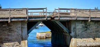 В Бермудском архипелаге есть самый маленький в мире разводной мост. Фото
