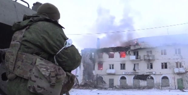 Видео ожесточенных боев в Углегорске