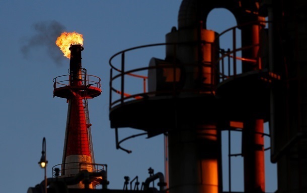 Что ни день, то новый рекорд: цена нефти Brent стремительно падает. Видео