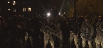 Добро пожаловать в ад: бойцы «Азова» обратились к Путину и сепаратистам. Видео