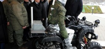 Путину представили боевого робота-аватара, способного оказывать медпомощь. Фото