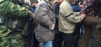 В Донецке боевики устроили очередной парад пленных. Видео