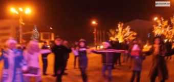В Донецке в новогоднюю ночь водили хоровод под песню «Перемирие». Видео