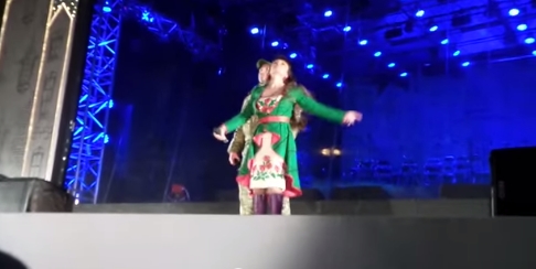 Освобожденная пленная спела на главной сцене Украины. Видео