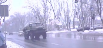 По улицам Донецка проехали установки «Град». Видео