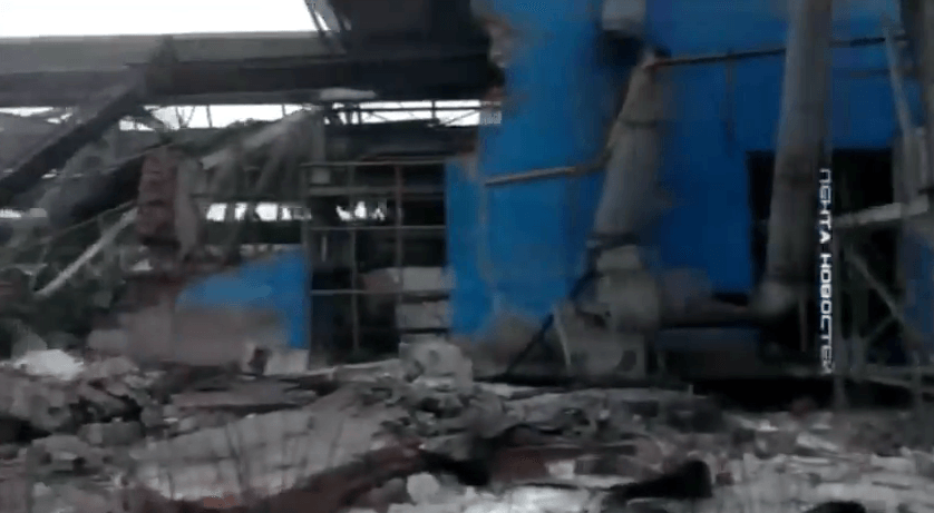 Обстрелами разрушен машиностроительный завод в Ясиноватой. Видео