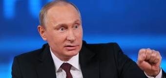 Просто совпадение?: Путин сломал ручку на переговорах в Минске. Видео