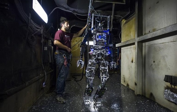 ВМС США испытали человекоподобного робота. Видео