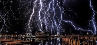 Фотограф-любитель сделал уникальные снимки молнии в Австралии. Фото