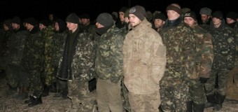 В Харьков прибыли освобожденные из плена украинские военные. Фото