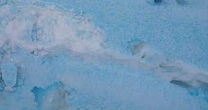 На Урале выпал синий снег. Фото