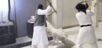 В Ираке исламистами были уничтожены древние артефакты музея. Видео