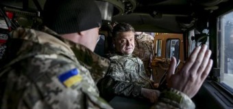 Как Порошенко тестировал американские бронемашины. Видео