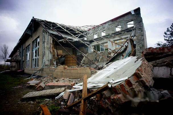 Мрачные снимки разбитого Донецка были опубликованы в сети. Фото