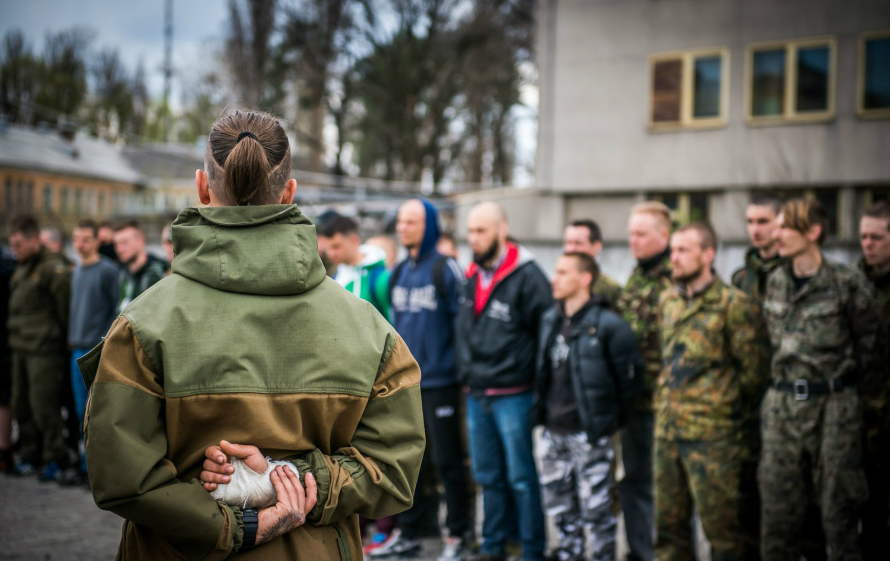 Как в батальоне «Азов» сдают экзамен на мужество. Фото