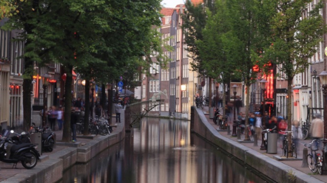 В Амстердаме напечатают мост на 3D-принтере. Видео