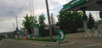 В Донецке закончился бензин: заправки закрыты. Видео