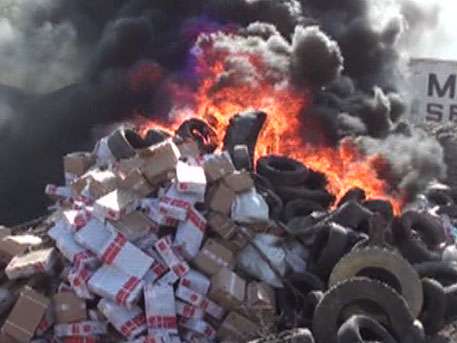 В Новороссийске сожгли 20 тонн санкционного мяса. Видео