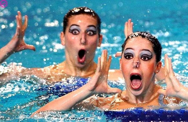 Соцсети «взорвали» смешные кадры синхронного плавания. Фото
